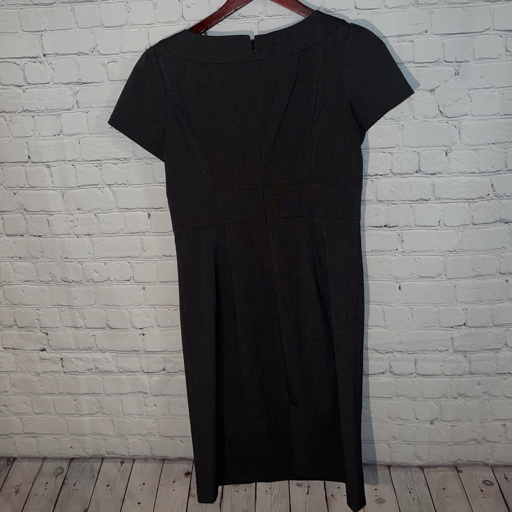 Adrienne Vittadini Dark Gray short sleeve dress size 6P - Picture 9 of 11